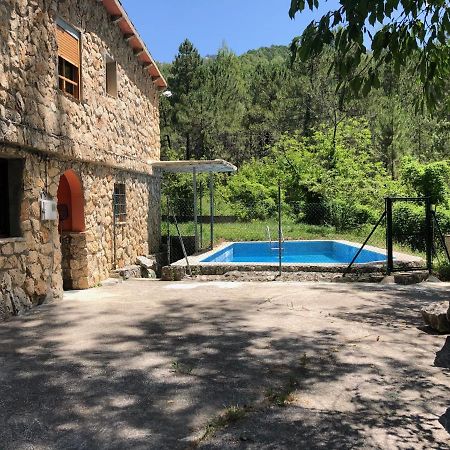 Casas Rurales Arroyo De La Sierra Yeste Exterior photo